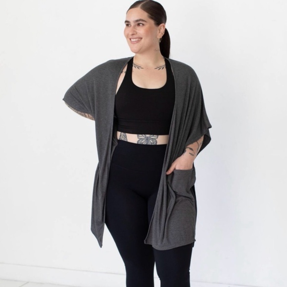 SAVVI Nina Ribbed Kimono OS